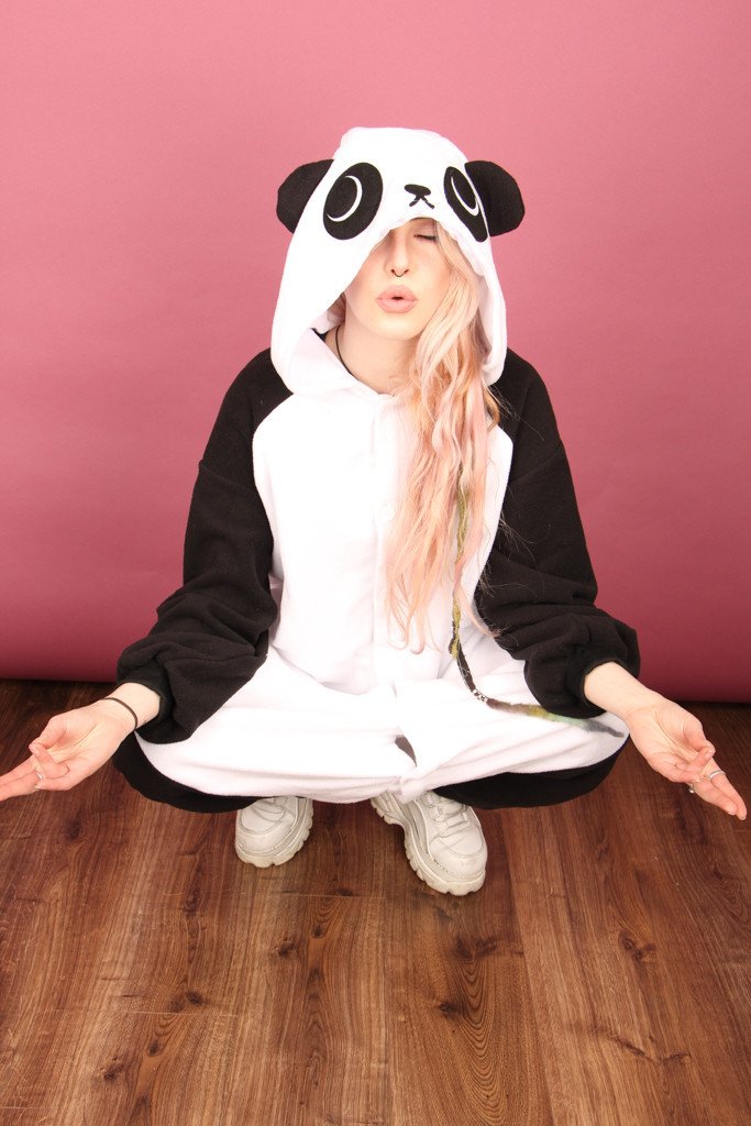 Large (Height 160-168 CM / 5'3-5'6) Official ONESIE Merch